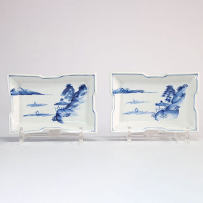 Japanese porcelain dishes decorated with landscapes