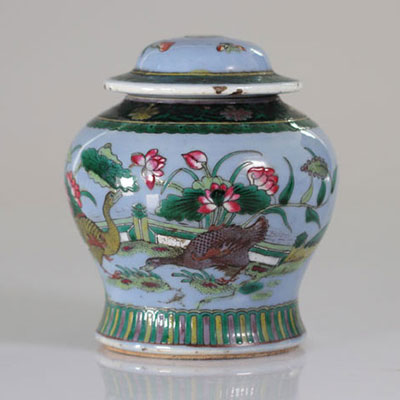 China potiche covered with duck decor mounted as a lamp