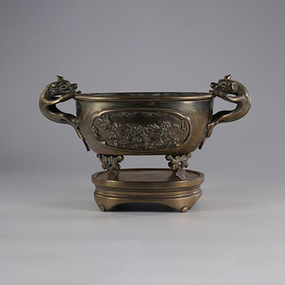 China bronze perfume burner decorated with dragons 19th