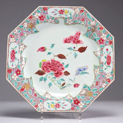 Assiettes en porcelaine famille rose XVIIIème
