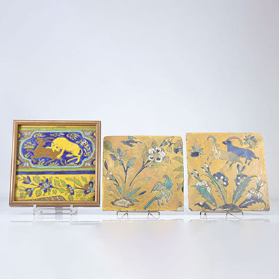 Iran, Safavid art from Isfahan, set of 3 tiles with animal decoration