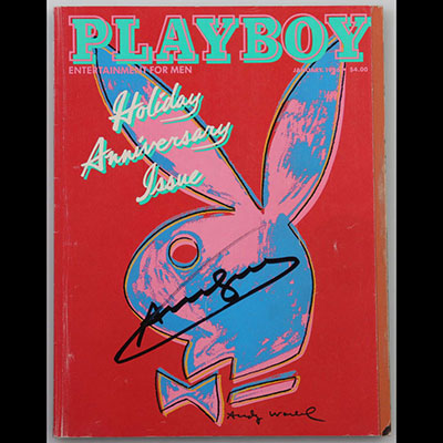 Andy Warhol - PlayBoy - Holiday Anniversary Edition January 1986 Signé à la main par Andy Warhol au marqueur noir sur le recto du magazine Playboy sérigraphié