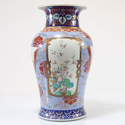 Meiji Japanese porcelain vase