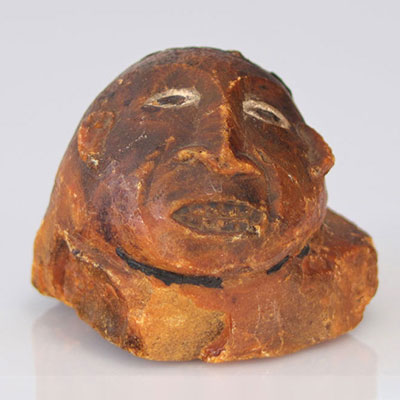 Sculpture en ambre probablement Maori 19ème