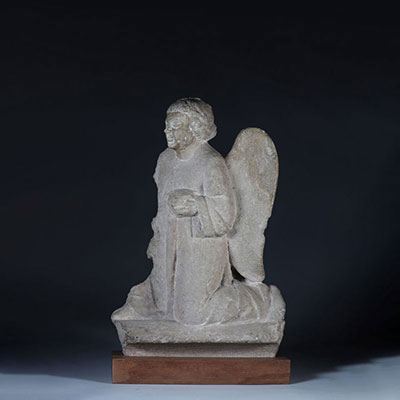 Stone angel from Île-de-France, late 14th century.