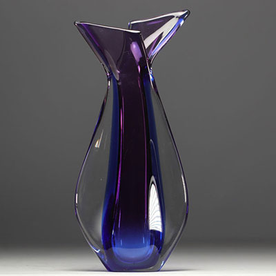 Flavio POLI (1900-1980) Sommerso Murano - Vase en verre multicouche vers 1960.