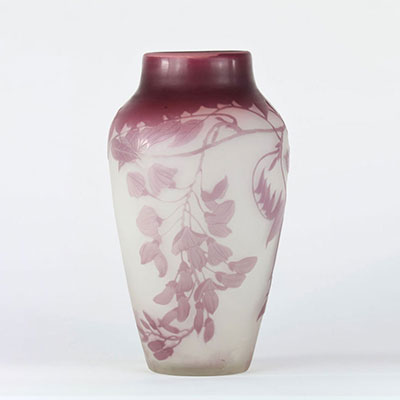 Emile Gallé vase decorated with wisteria