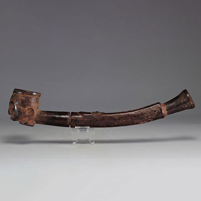 Kuba DRC pipe decorated with a head
