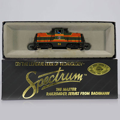 Bachmann locomotive / Reference: Spectrum 80011 / Type: GE-44 Ton Switcher #51