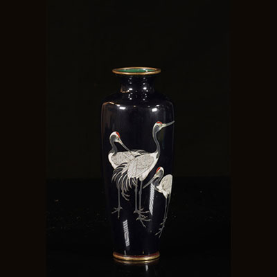 日本-明治时期绘有鹤图案的花瓶