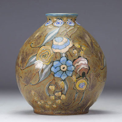 Louis LOURIOUX (1874-1930) Stoneware vase with floral design 1925 ,signature on the fauna