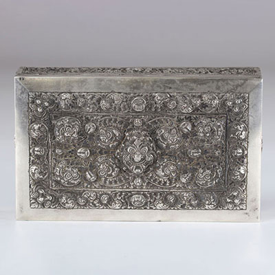 North China Thailand finely chiseled silver box early 20th century