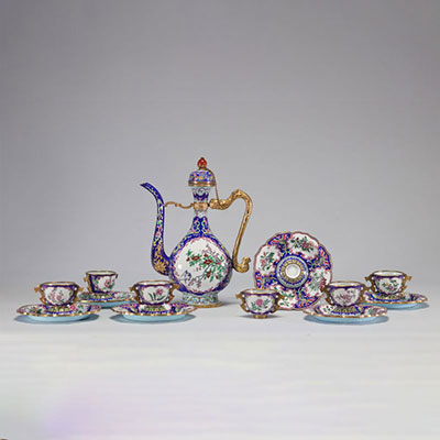 Chinese enamel service with birds, dragons and phoenixes from Republic era (中華民國)