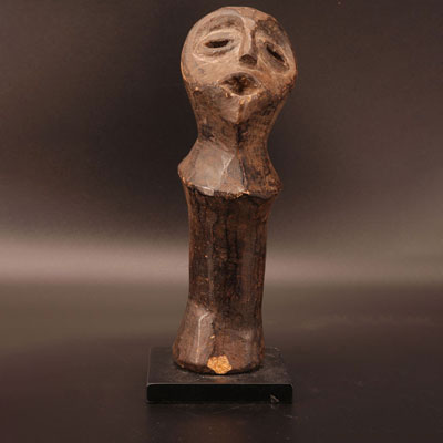 Rare tête en « pierre »  Lega P. d'Artevelle, collection Boulanger