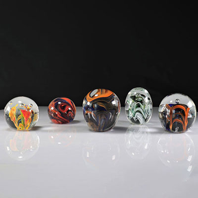 Paperweight. Lot of 5 Manage (Belgian)