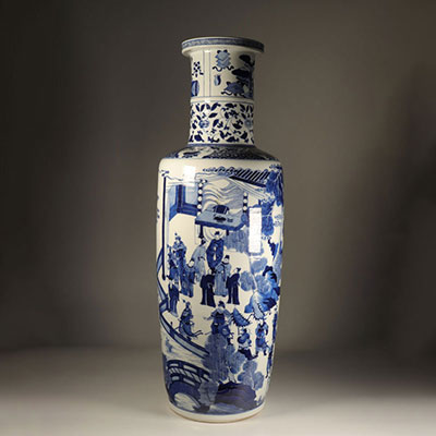 Large blanc-bleu porcelain vase. 19th century China.
