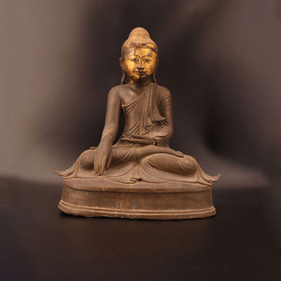 Statue de Bouddha en bronze partiellement doré