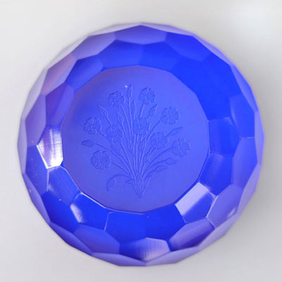 Signed Saint-Louis paperweight, blue background and full of facets