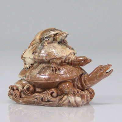 Sculpture asiatique de 3 tortues en pierre dure