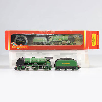Locomotive Hornby / Référence: R380 / Type: School class V loco 