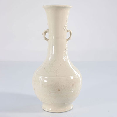 Chine vase de Hua porcelaine blanche décor floral