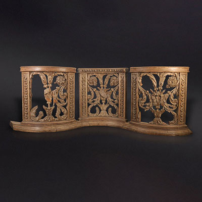 Carved wooden theater railing - 18th C.
