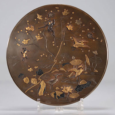 Assiette en bronze décor d'incrustations japon époque meiji