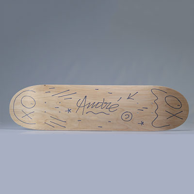 André Saraiva - Smiling Mr A, 2020 Felt pen drawing on skateboard. Signed in the center. 