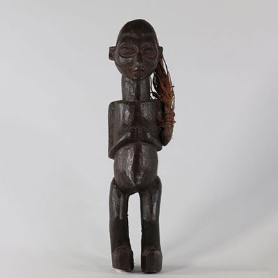Suku Yaka magic charge DRC statue