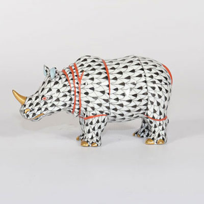 Herend Rhinocéros porcelaine. Epoque XXème siècle