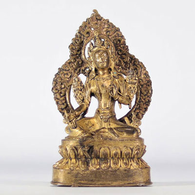 Tara en Bronze doré provenant du Népal fin du XVIIIe siècle