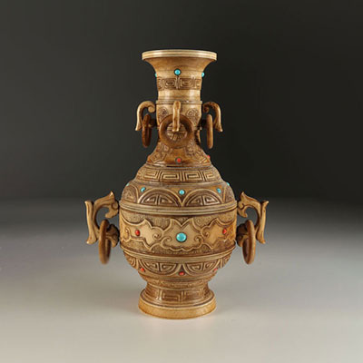 Ivory vase. China early twentieth