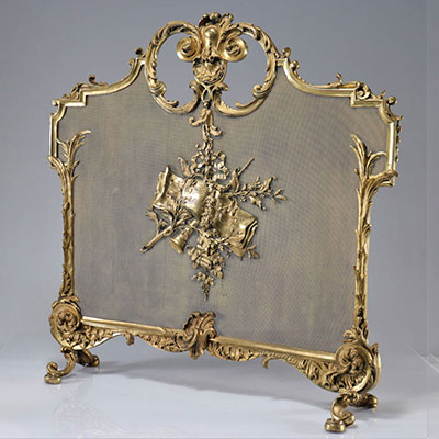 Pare-feu en bronze doré Louis XV