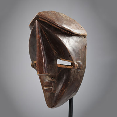 Mid 20th century Lwalwa mask