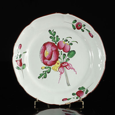 Les Islettes France Plate decorated with a bouquet of red peony. 19th