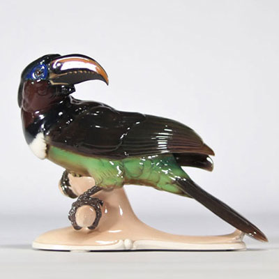 Nymphenburg porcelain in the shape of a Toucanet koulik - sign LCF (Ludwig Carl Frenzel) - early 20th century