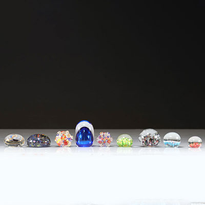 Paperweight. Lot of 9 different origins