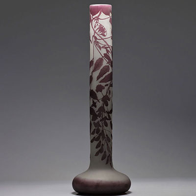 Emile Gallé Imposant vase décor aux glycines