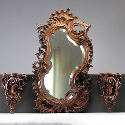 Miroir et consoles en bois sculpté de style Louis XV travail Liégeois (Belgique)