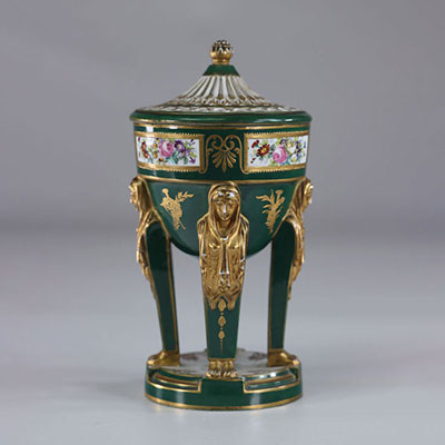 Sèvres porcelain perfume burner in Empire style