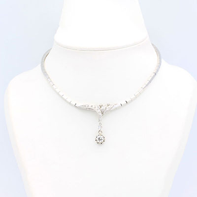 Art Deco necklace in 18K white gold, solitaire 1.00 carat and pave diamonds Approximately 1.72 carats