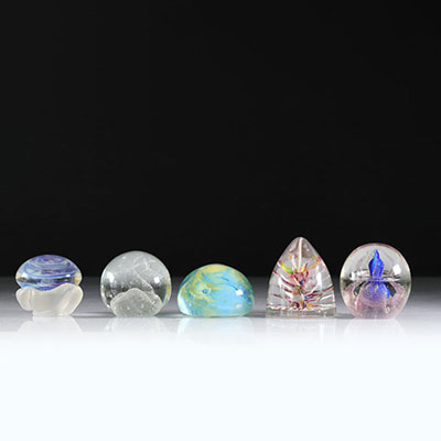 Paperweight. Lot of 5 different origins 