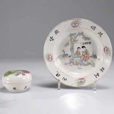 Porcelaines (2) assiette et boite en porcelaine vers 1900