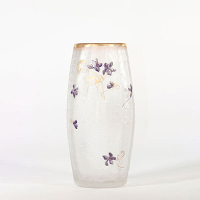 Montjoie vase dégagé à l'acide décor de violettes