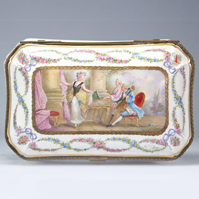 Imposing Sèvres porcelain box painted top 