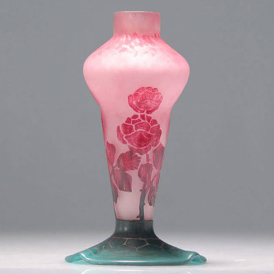 Le verre Français - Signature Rose Lamp Base in Blue White Red Berlingot