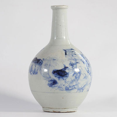 Vase bouteille blanc bleu japon ou Corée