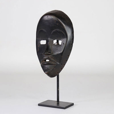 Old African mask - Dan - Ivory Coast - provenance: Danish Navigator from the beginning of the century - Ethnography