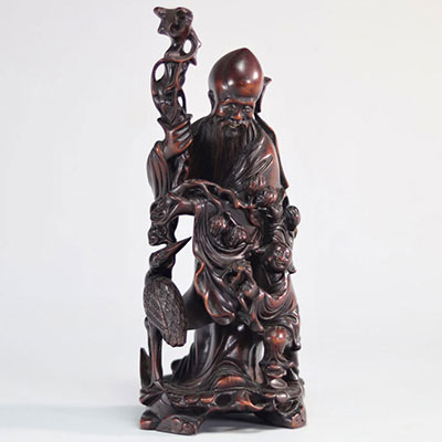 Sculpture en bois chinoise représentant 'Shou lao et enfant' vers 1900