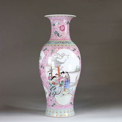 Chine grand vase en porcelaine à décor de personnages époque république